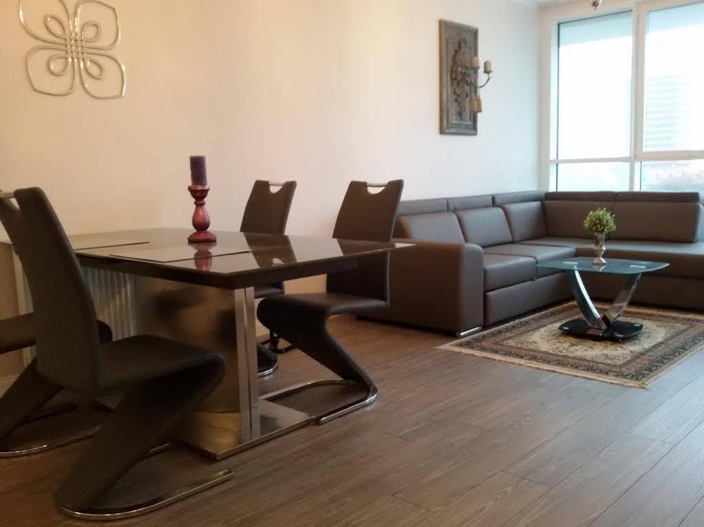 Apartamenty I.M.A Towarowa Poznan Luaran gambar