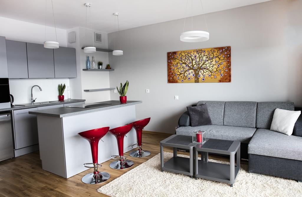 Apartamenty I.M.A Towarowa Poznan Luaran gambar